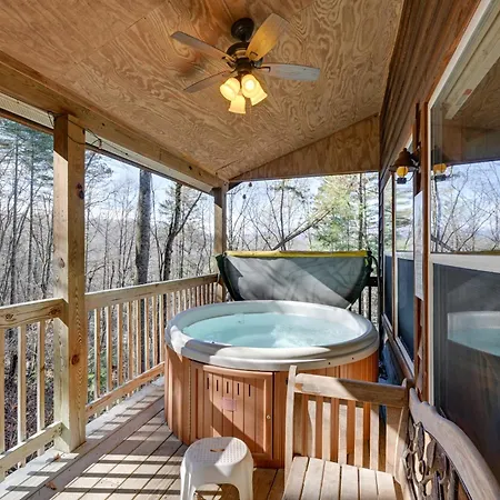 Secluded Nantahala Gone Hunting Cabin With Hot Tub